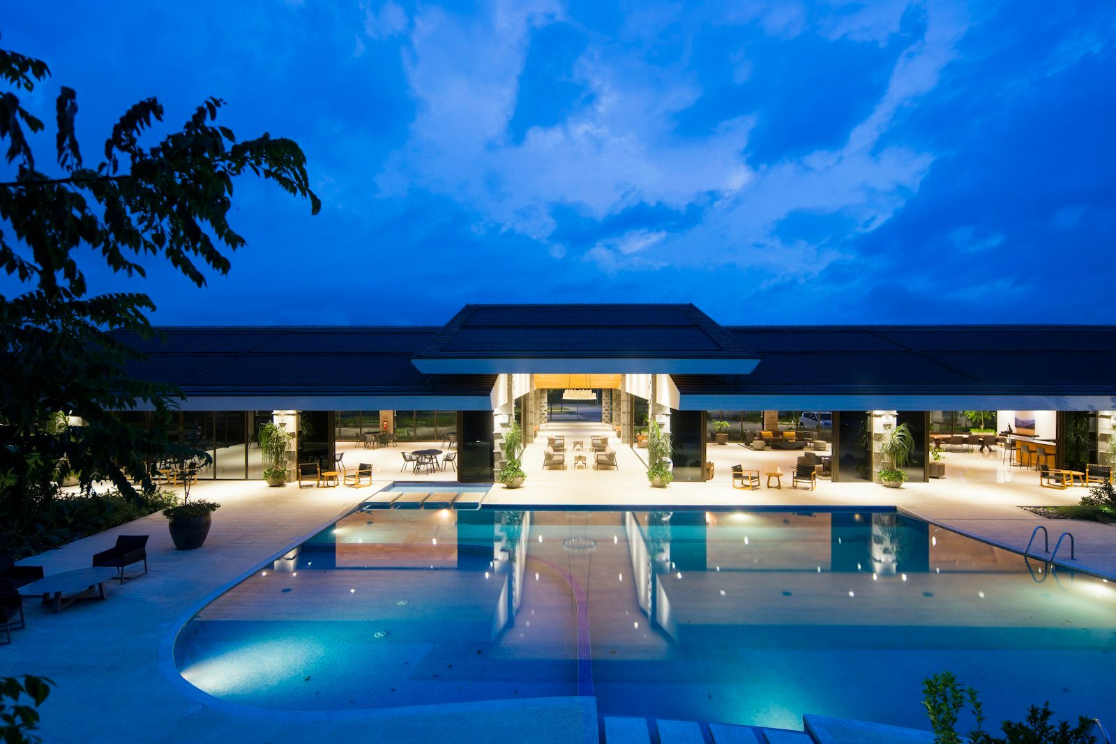 Fachada del Fortarawin Resort